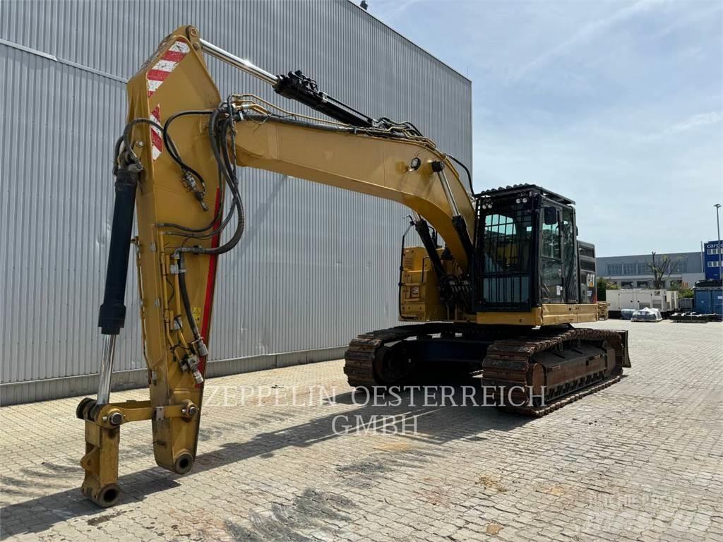 CAT 335FLCR Гусеничні екскаватори