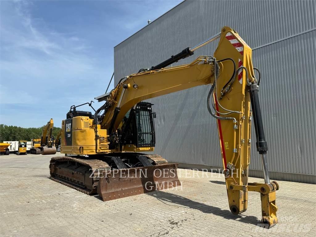 CAT 335FLCR Гусеничні екскаватори