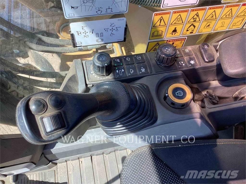 CAT 336 Гусеничні екскаватори