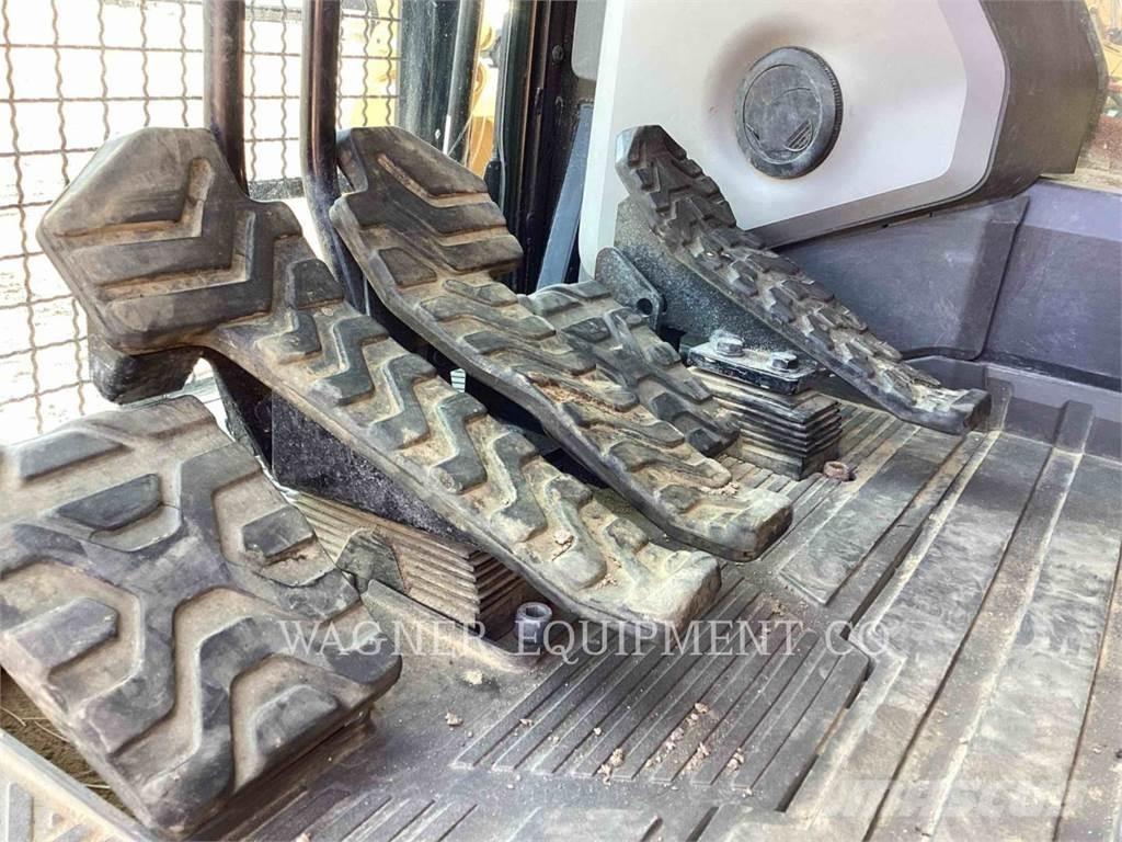 CAT 336 Гусеничні екскаватори