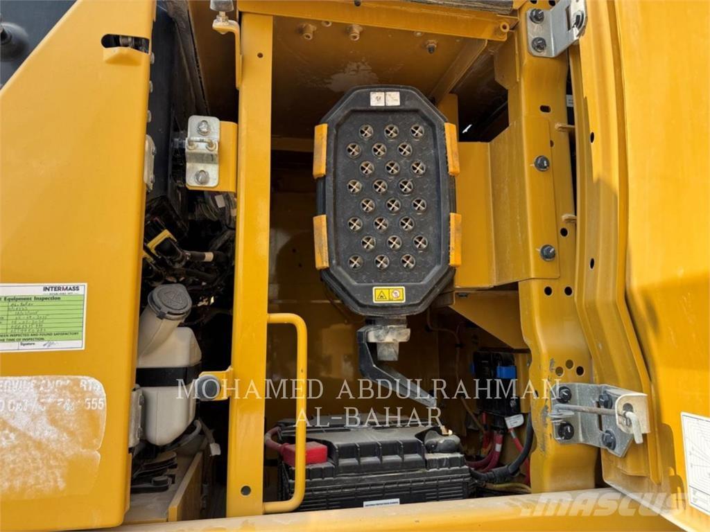 CAT 336-07GC Гусеничні екскаватори