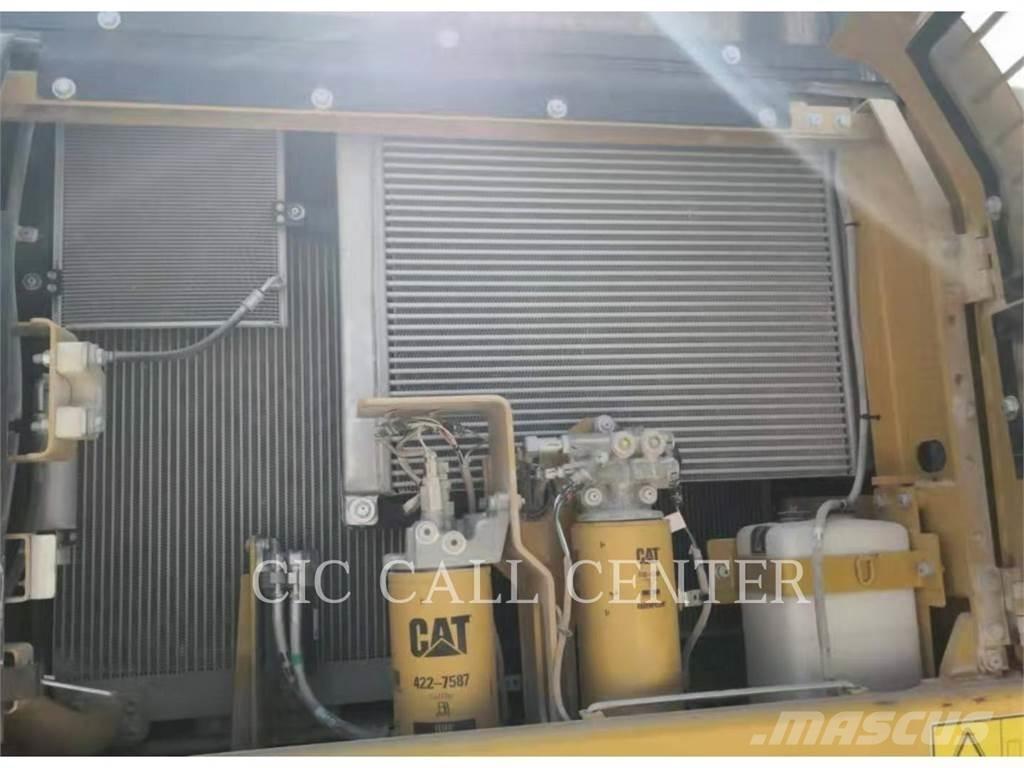 CAT 336D2 Гусеничні екскаватори