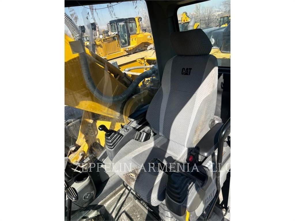 CAT 336D2L Гусеничні екскаватори