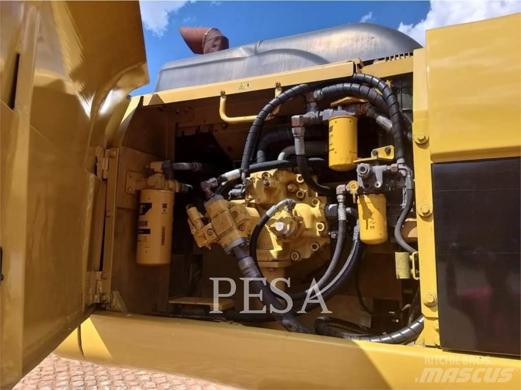 CAT 336DL Гусеничні екскаватори