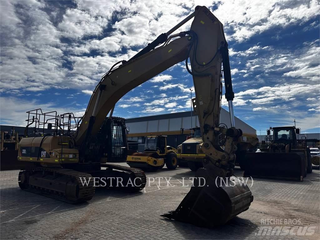 CAT 336DL Гусеничні екскаватори