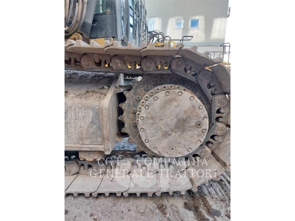 CAT 336F Гусеничні екскаватори