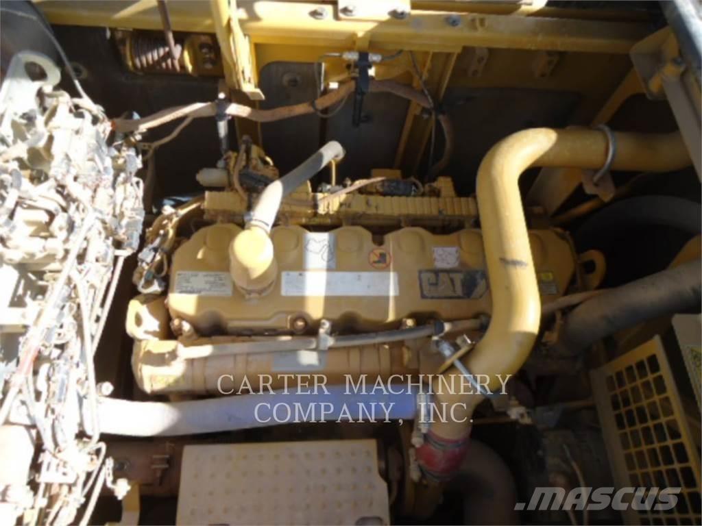CAT 336FL Гусеничні екскаватори