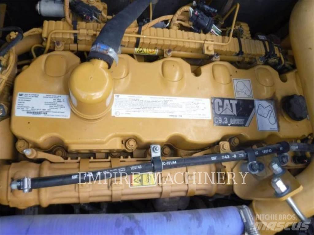 CAT 336FL Гусеничні екскаватори