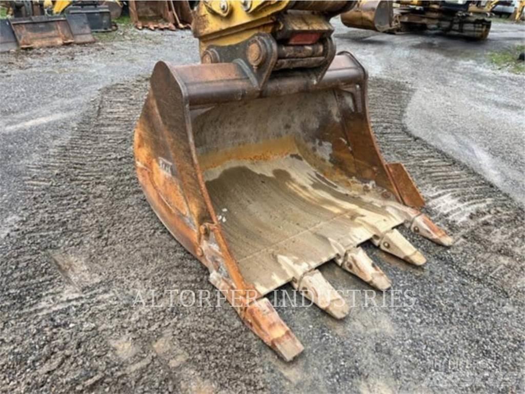 CAT 336FL Гусеничні екскаватори