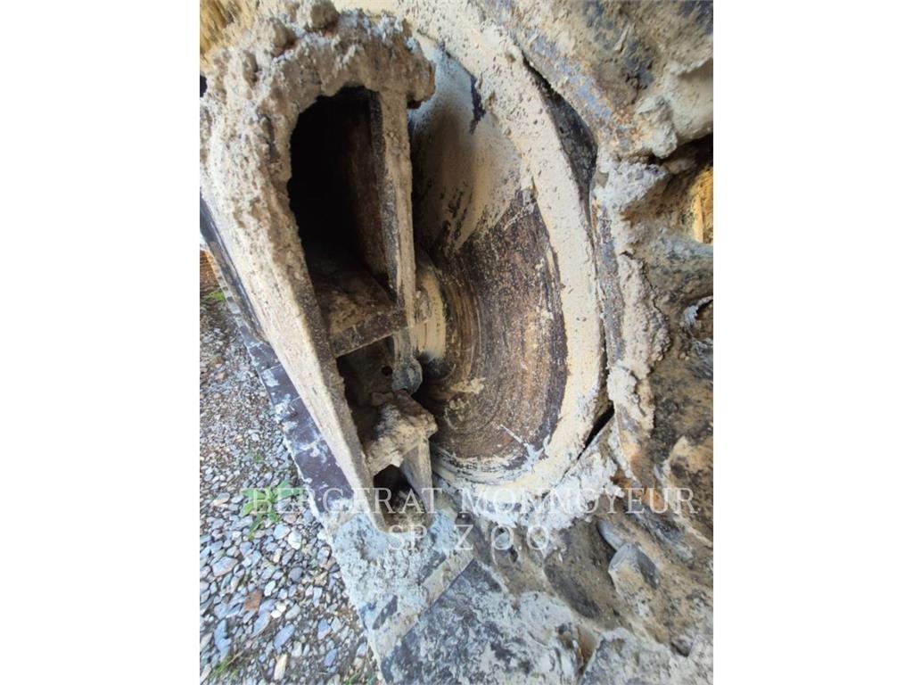 CAT 340 Гусеничні екскаватори