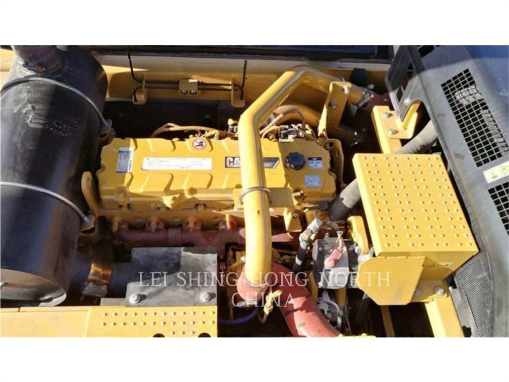 CAT 340D2L Гусеничні екскаватори