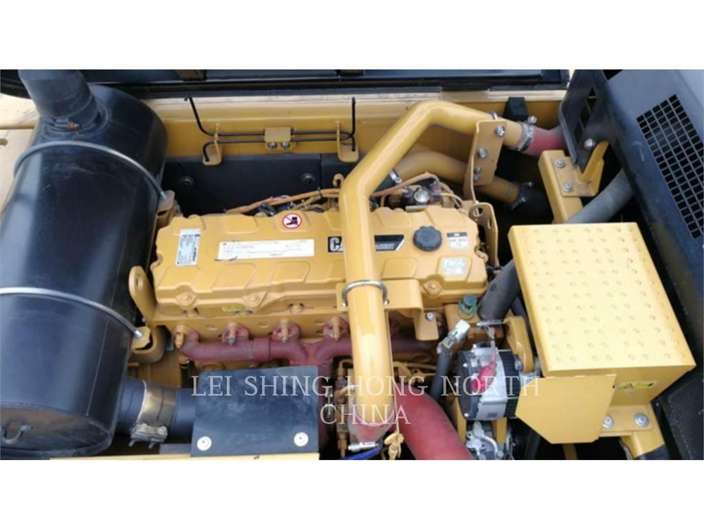 CAT 340D2L Гусеничні екскаватори