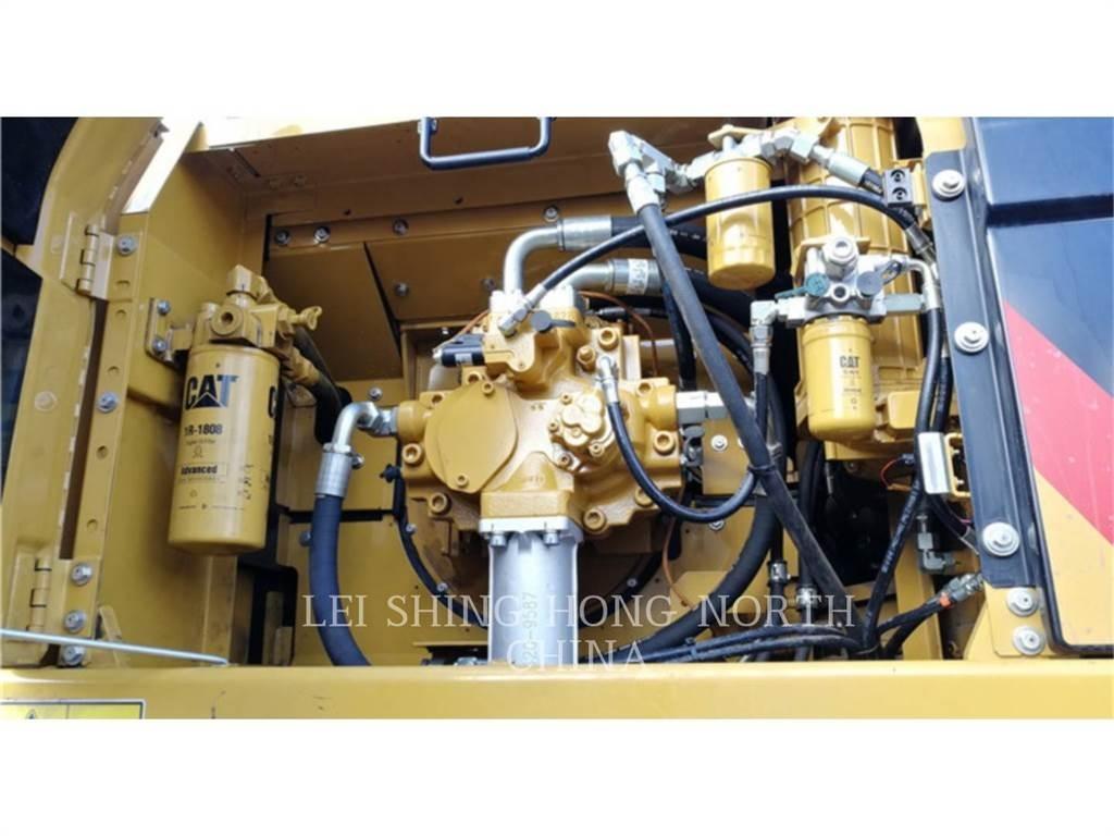 CAT 340D2L Гусеничні екскаватори