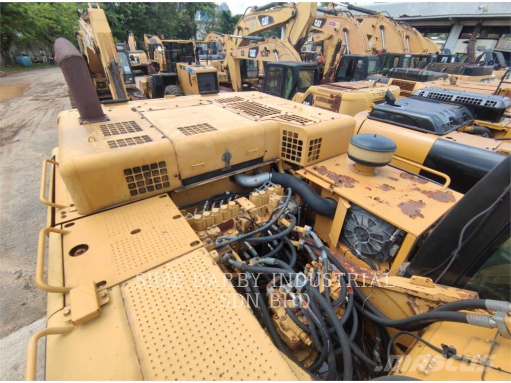 CAT 349D2L Гусеничні екскаватори