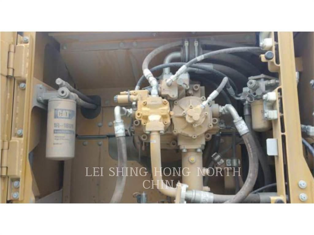 CAT 349D2L Гусеничні екскаватори