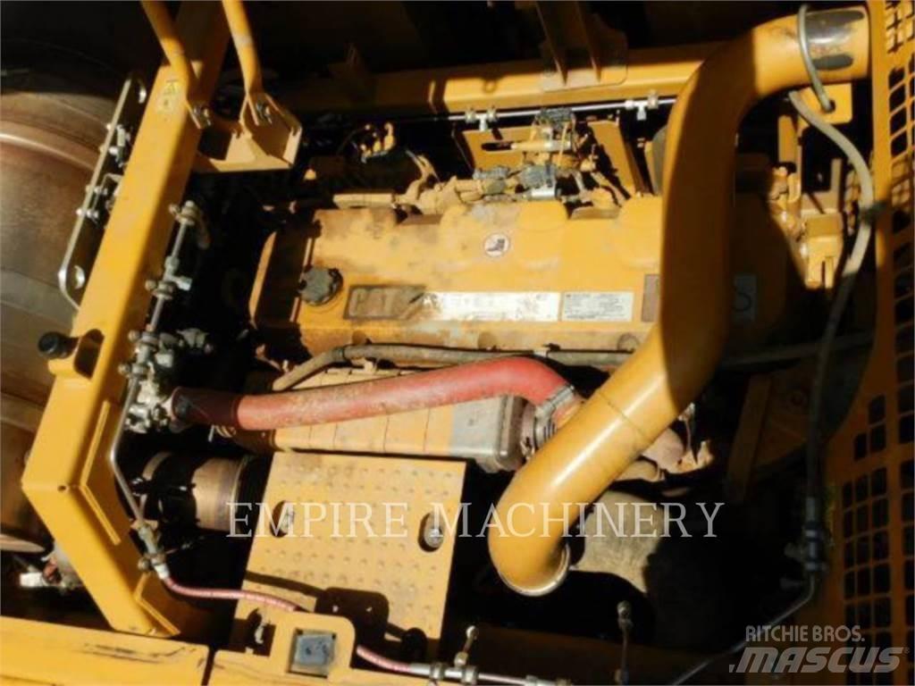 CAT 349FL Гусеничні екскаватори