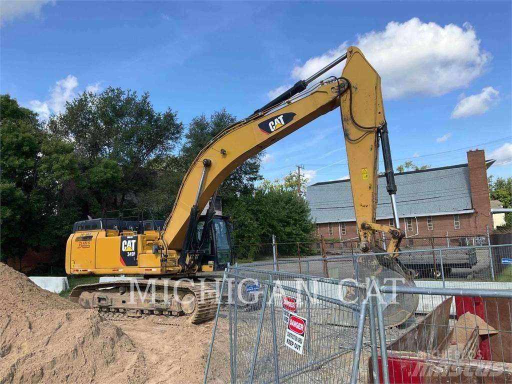 CAT 349FL + Гусеничні екскаватори