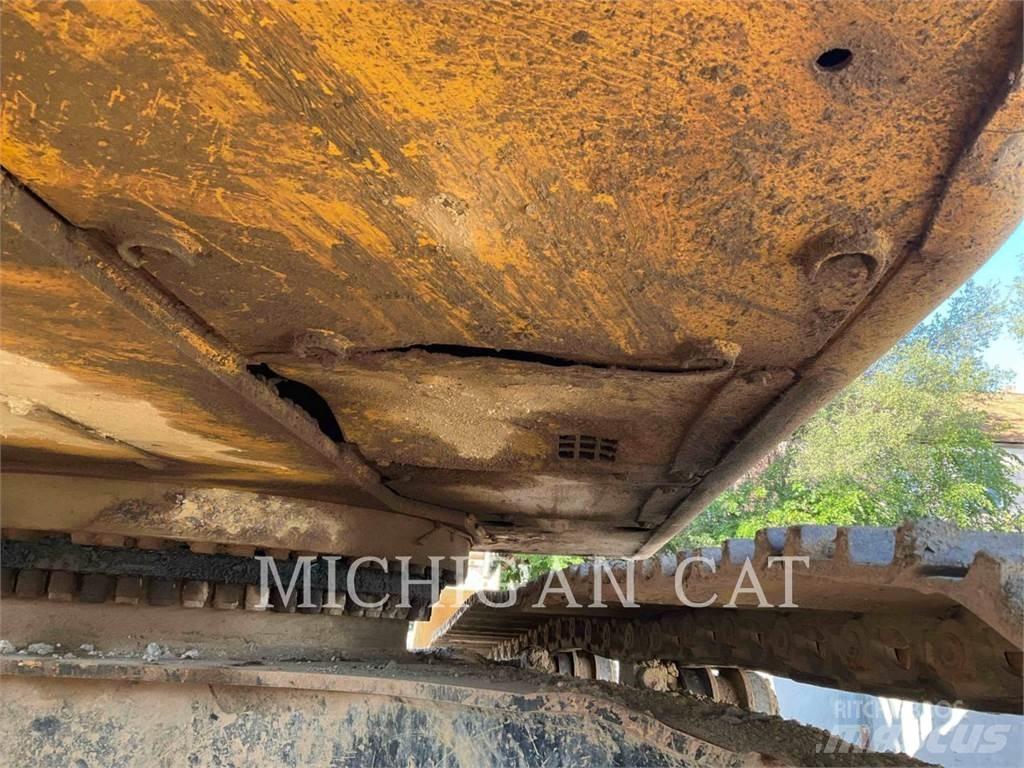 CAT 349FL + Гусеничні екскаватори