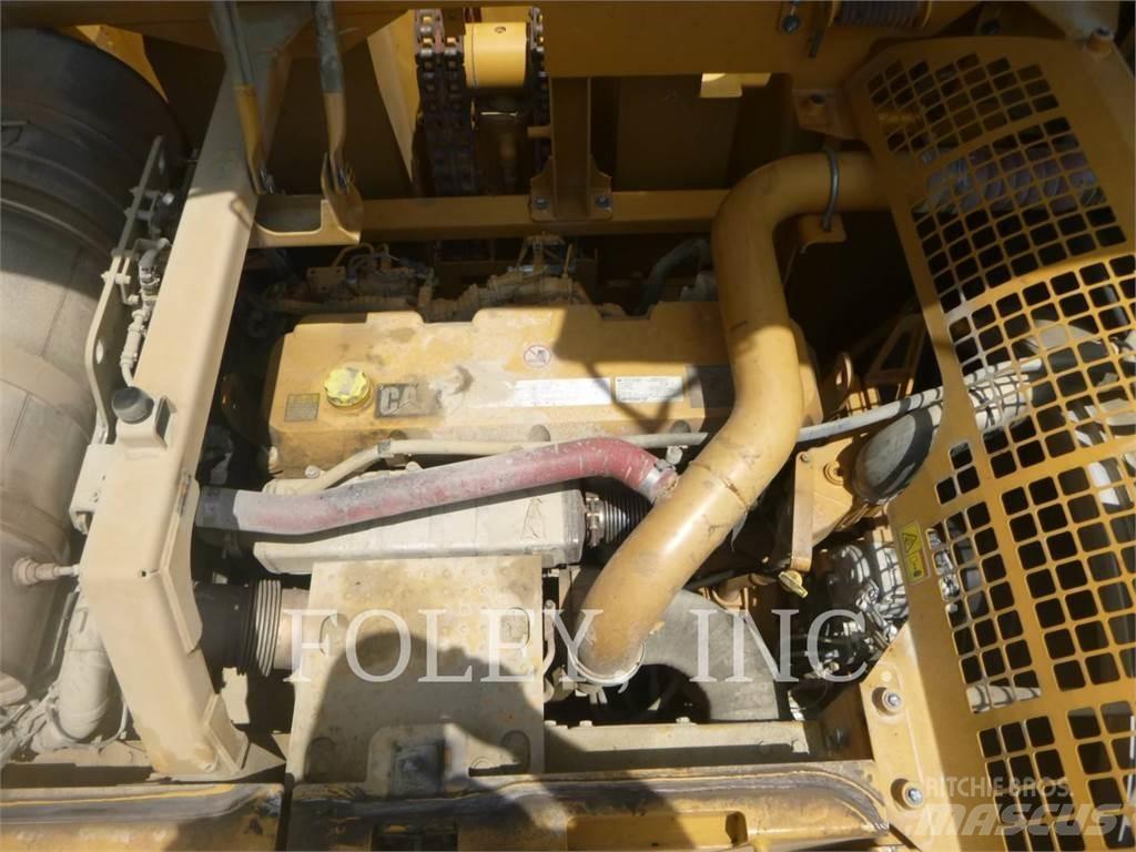 CAT 349FL Гусеничні екскаватори