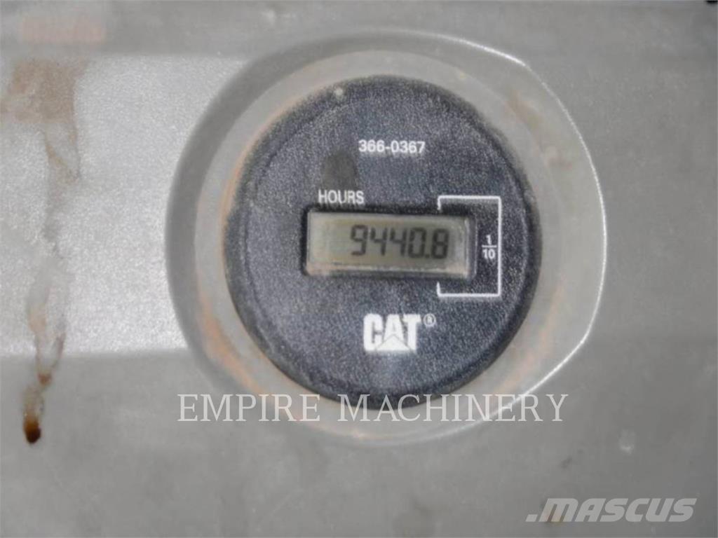 CAT 349FL Гусеничні екскаватори