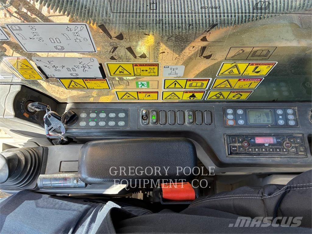 CAT 349FL Гусеничні екскаватори