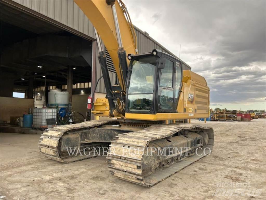 CAT 352 Гусеничні екскаватори