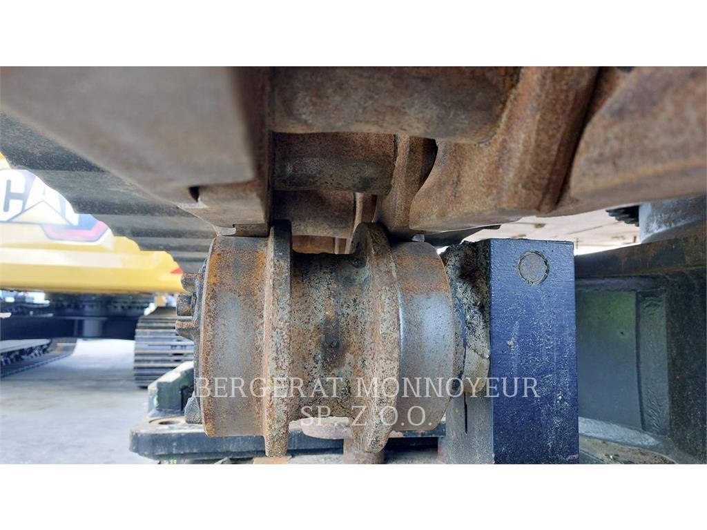 CAT 352 Гусеничні екскаватори