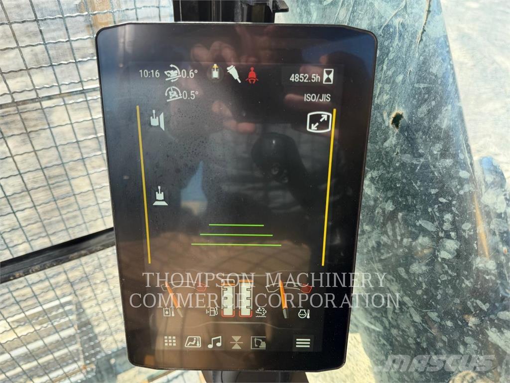 CAT 352 Гусеничні екскаватори