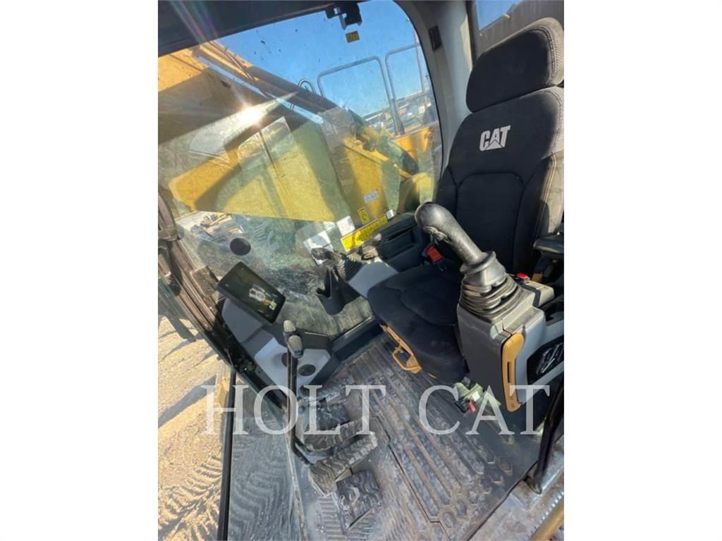 CAT 352 11 Гусеничні екскаватори