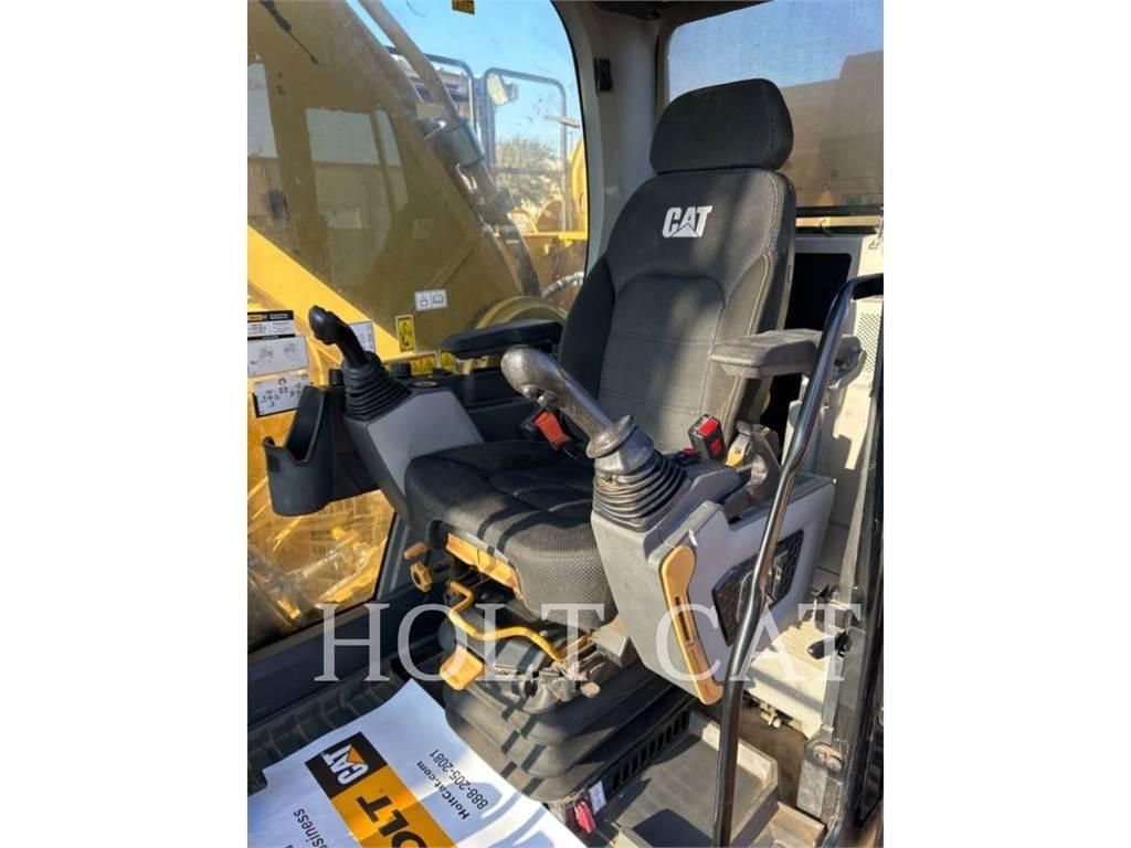 CAT 352 11 Гусеничні екскаватори