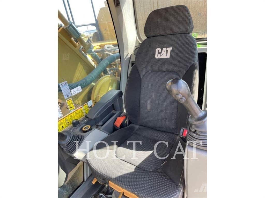 CAT 352 12 TC Гусеничні екскаватори