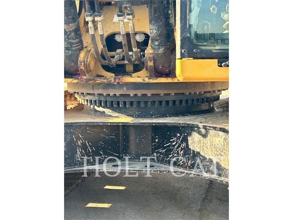 CAT 352 12 TC Гусеничні екскаватори