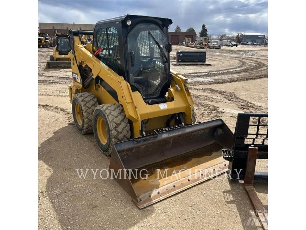 CAT 352D Міні-навантажувачі