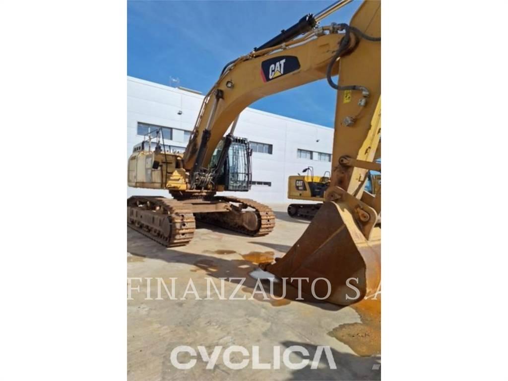 CAT 352FL Гусеничні екскаватори