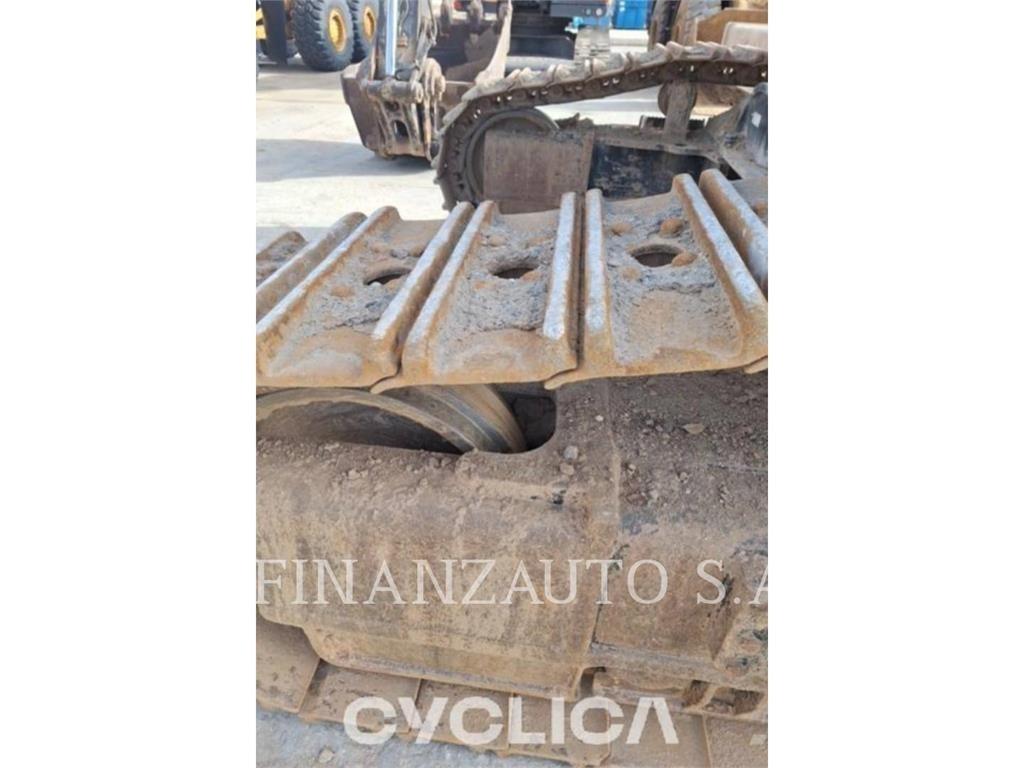 CAT 352FL Гусеничні екскаватори