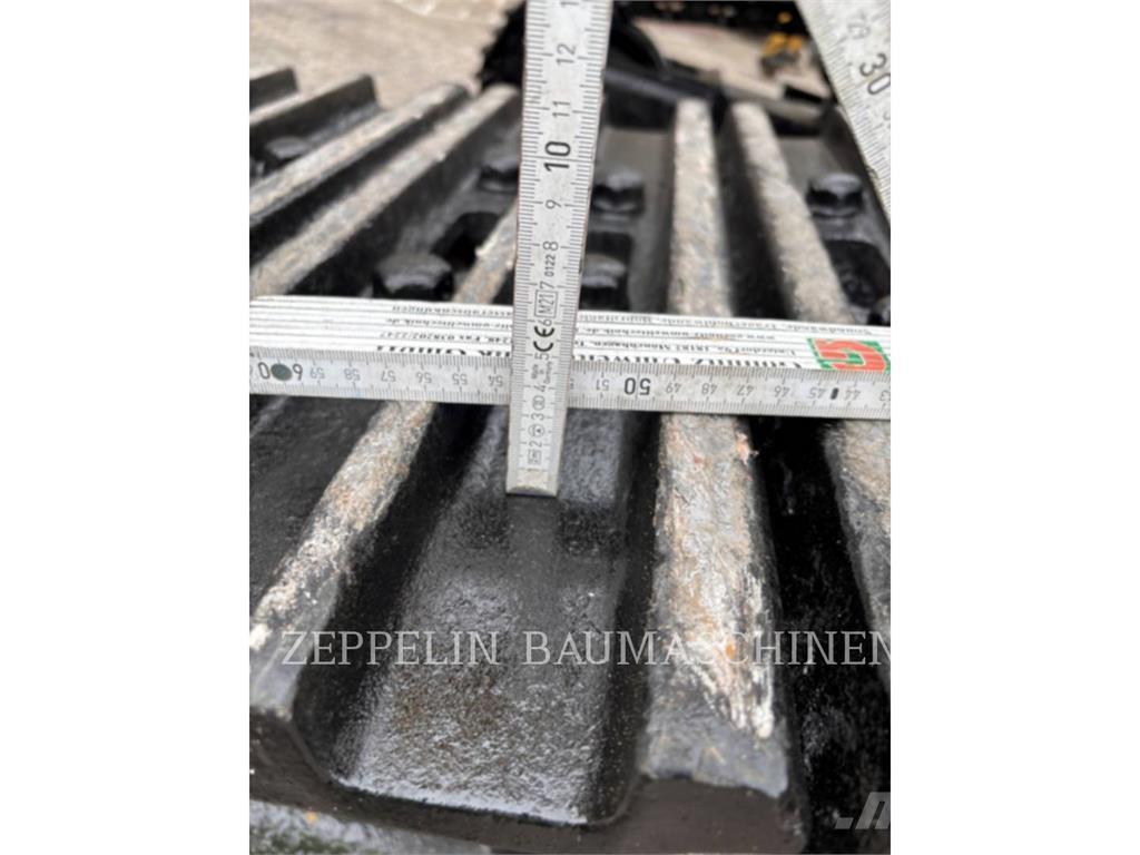 CAT 352FL Гусеничні екскаватори