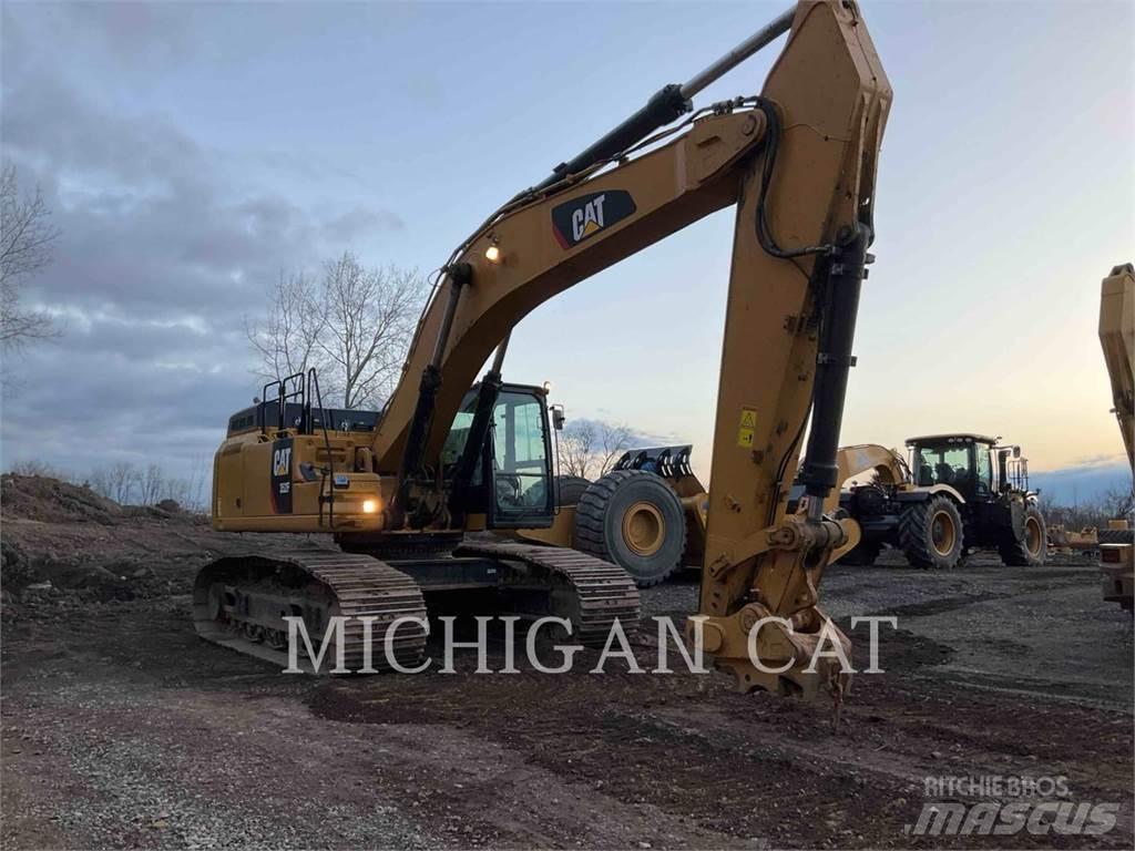 CAT 352FVG Гусеничні екскаватори