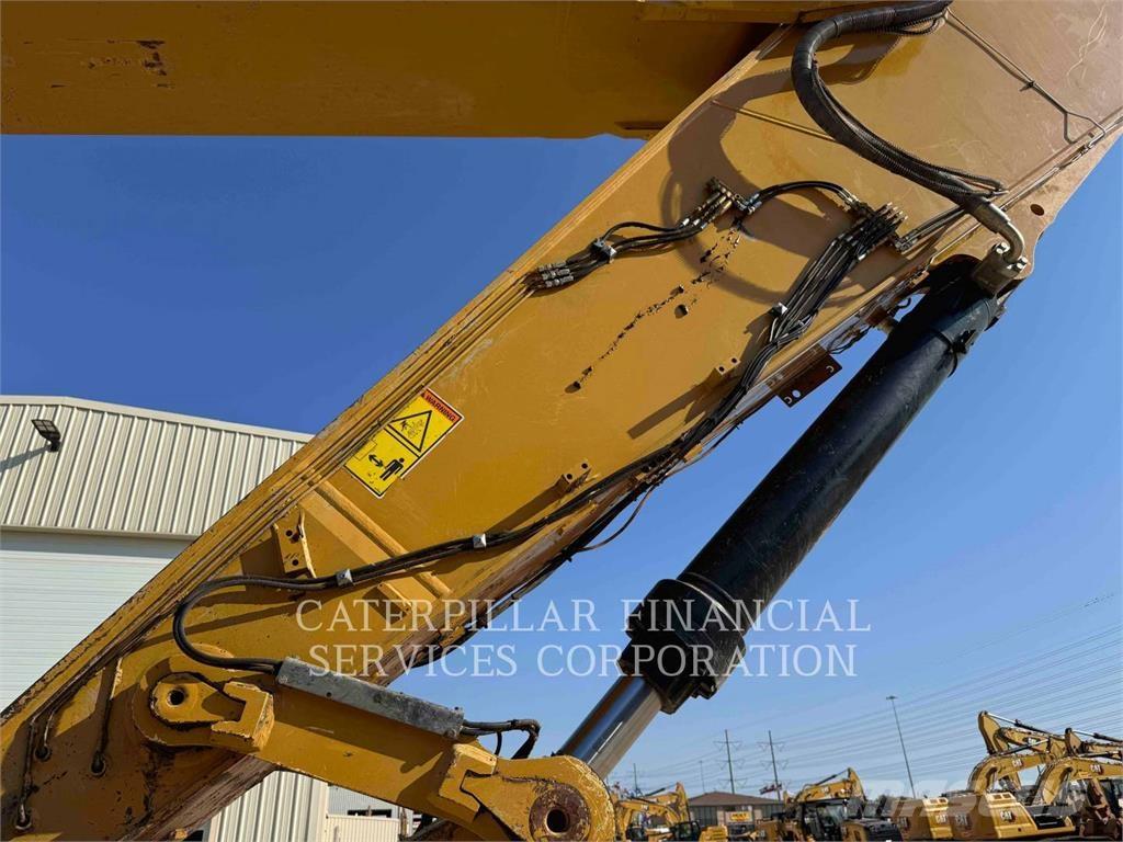 CAT 374-07 Гусеничні екскаватори