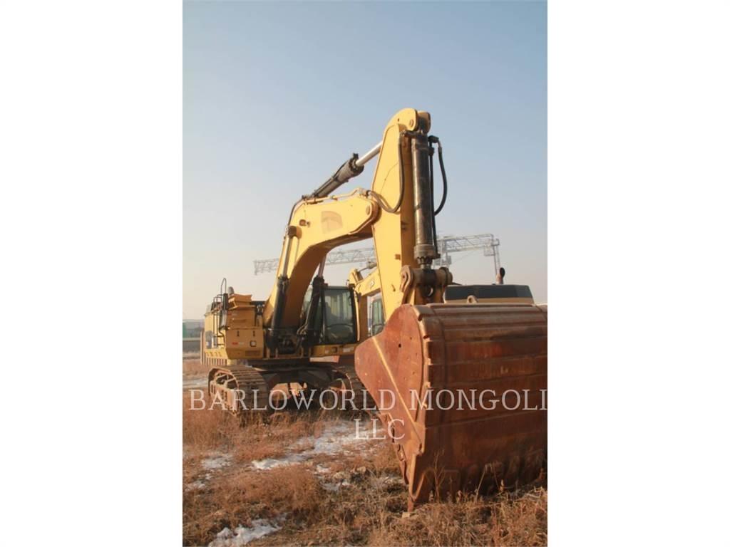 CAT 374DL Гусеничні екскаватори