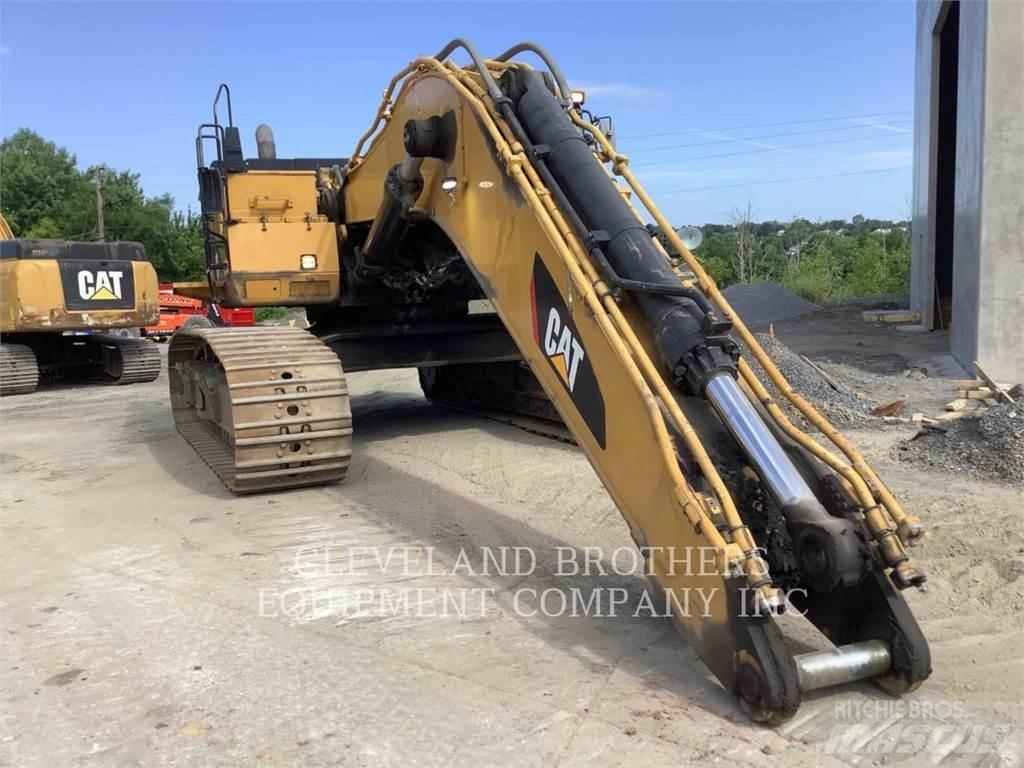 CAT 374DL Гусеничні екскаватори