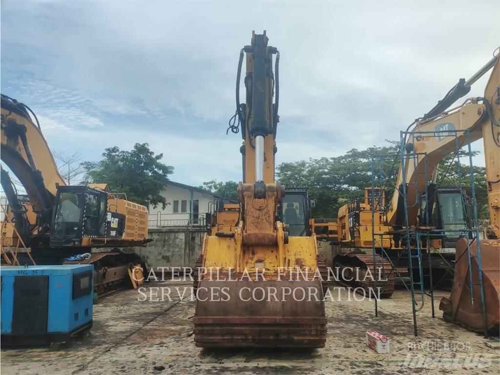 CAT 374F Гусеничні екскаватори