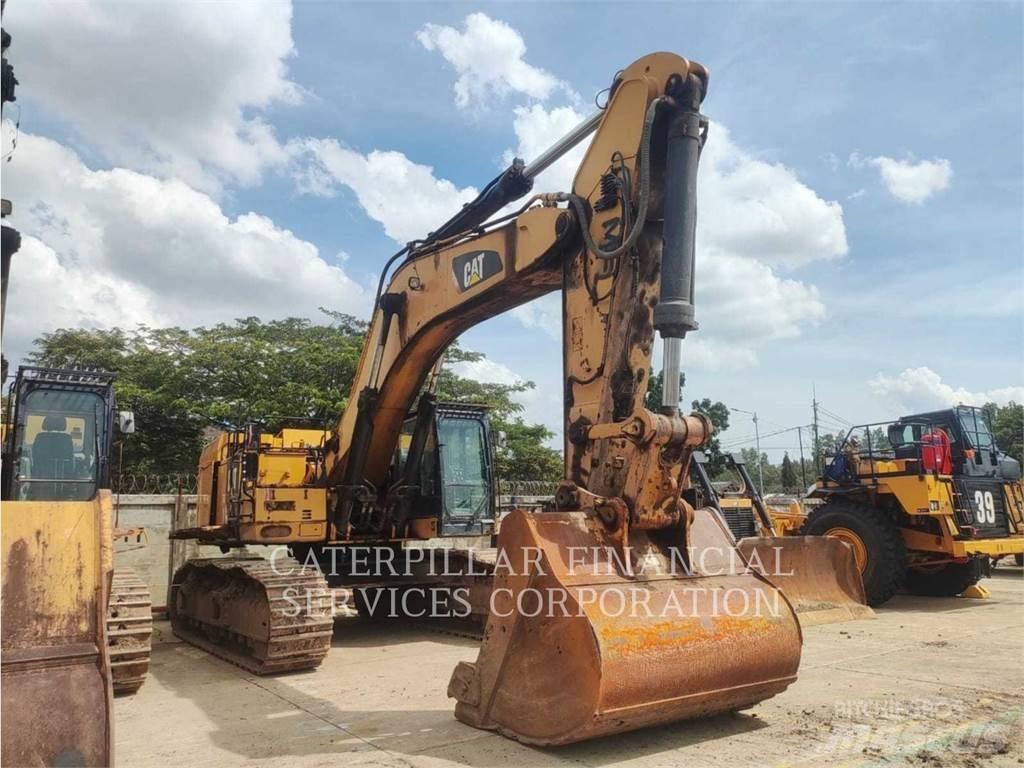 CAT 374F Гусеничні екскаватори