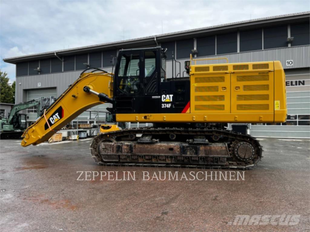 CAT 374FL Гусеничні екскаватори