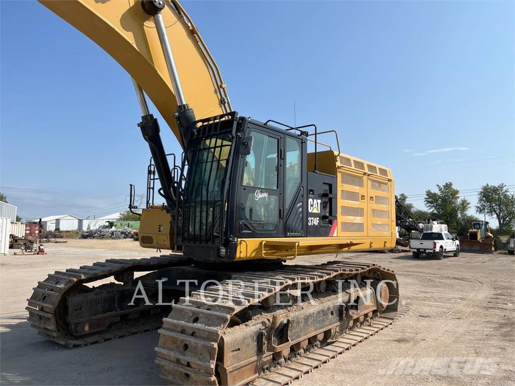 CAT 374FL Гусеничні екскаватори