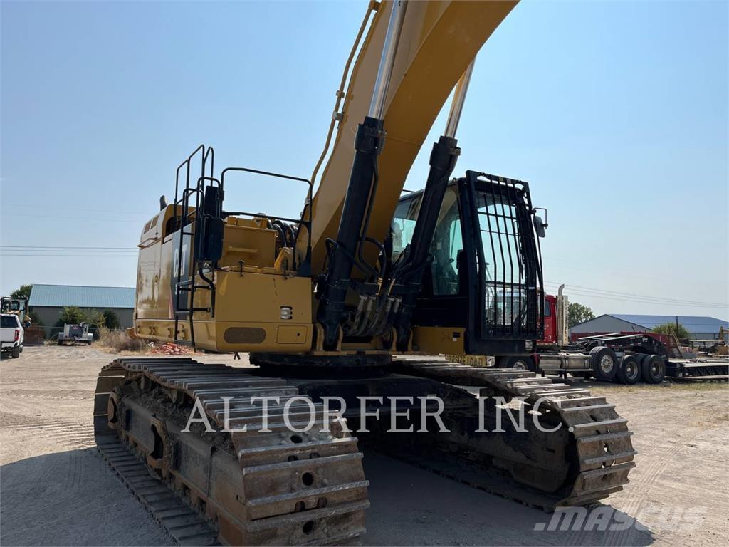 CAT 374FL Гусеничні екскаватори