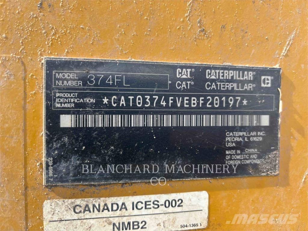 CAT 374FL Гусеничні екскаватори