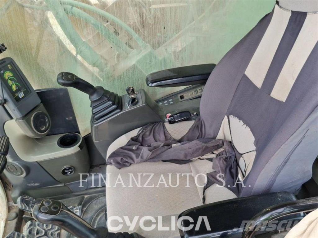 CAT 385C Гусеничні екскаватори