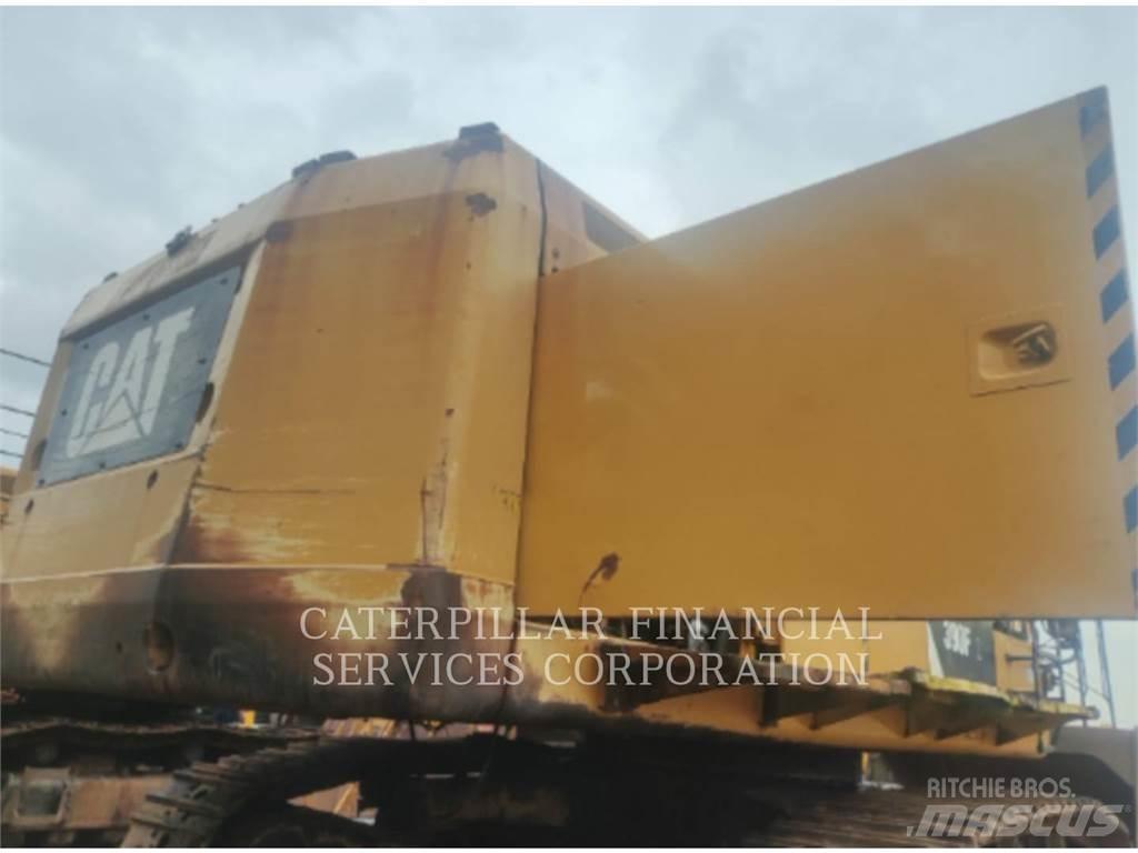 CAT 390F Гусеничні екскаватори