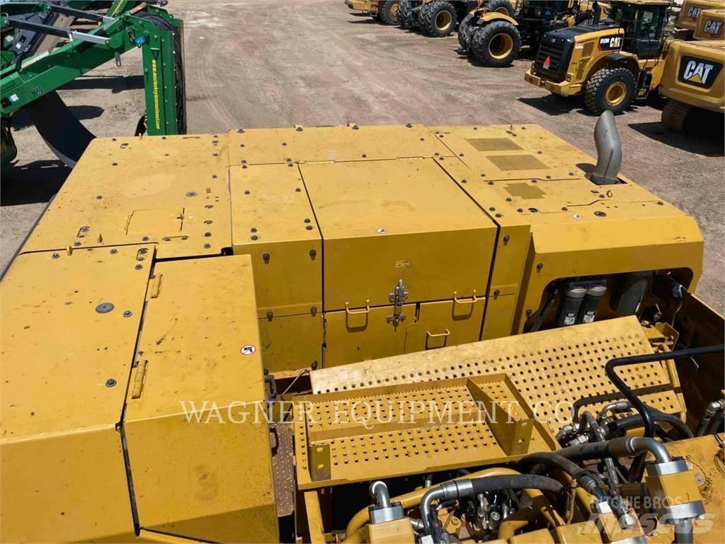 CAT 395 Гусеничні екскаватори