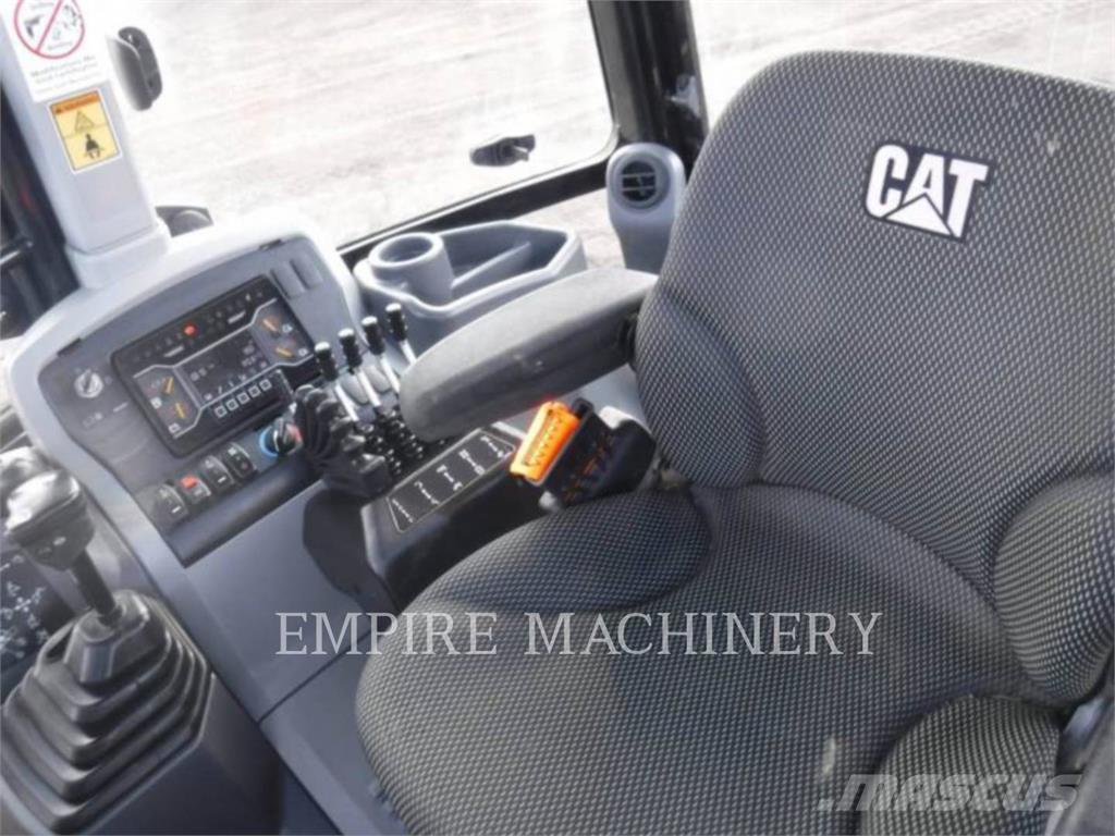 CAT 415-07ILCA Фронтальні навантажувачі